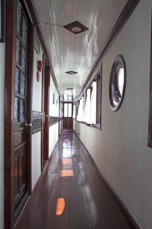 Marguerite Junk Hotel Ha Long Bagian luar foto